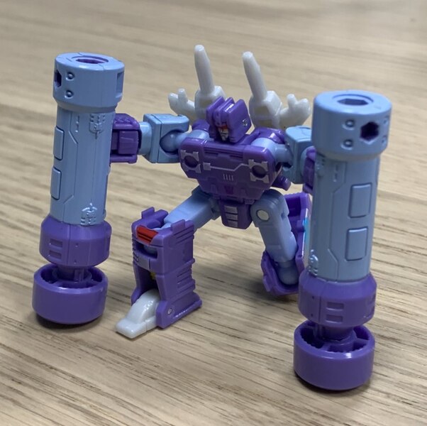 In Hand Image Of Transformers Studio Series Rumble  (2 of 5)